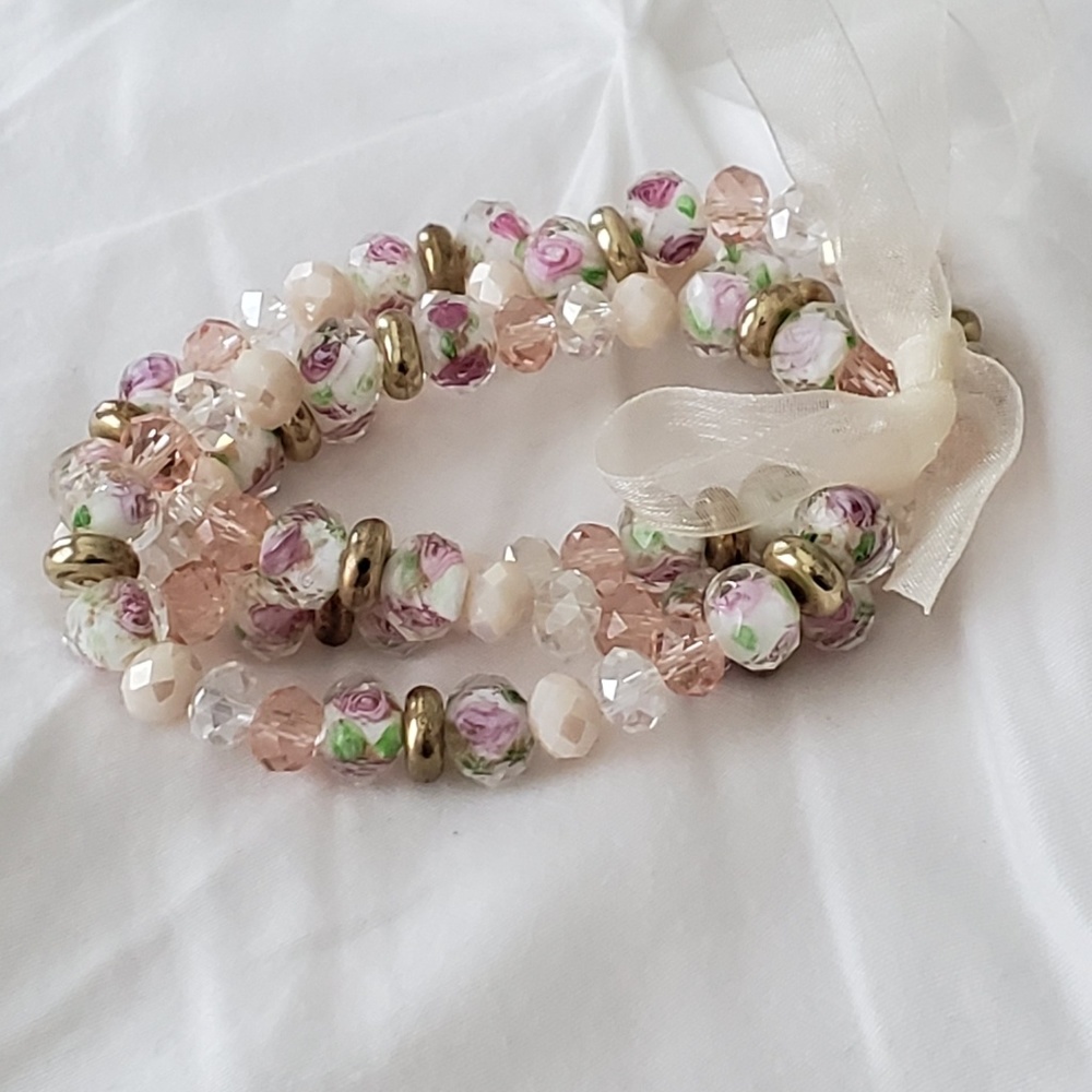 Roses Bracelet -  Beads Soft pink, gold and white